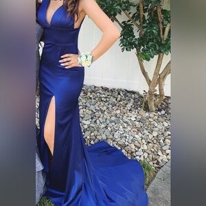 Elegant Blue Evening Gown//prom dress